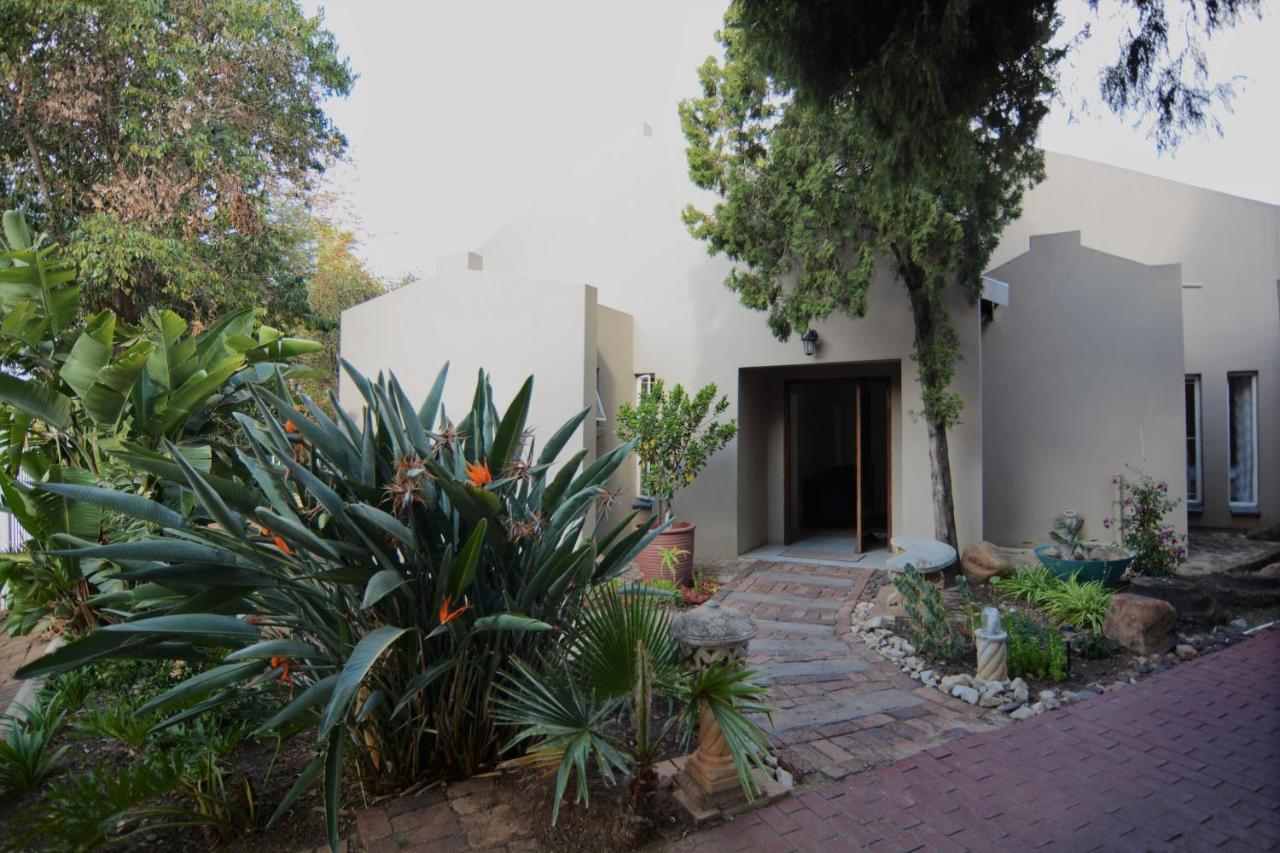 Pta East Guest House Pretoria-Noord Buitenkant foto